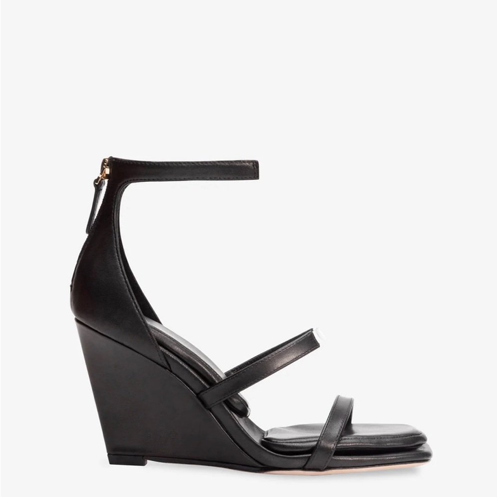 Tamara Mellon - Reverse Wedge 90 - Black - New in box